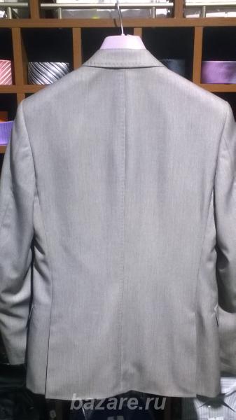Костюм мужской светло-серый с мелкой неярковыраженной полоской