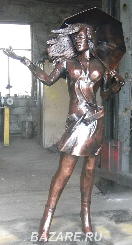 Скульптура из металла девушка с зонтиком